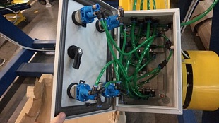 Шкафы и пульты управления для пневмо-автоматики